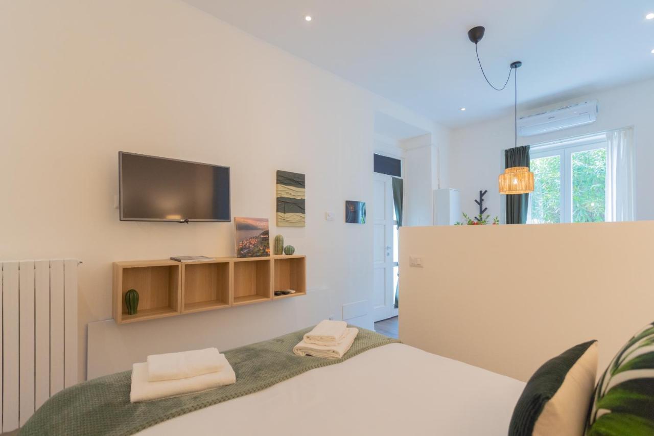 Enchanted Como Lake - Tremezzo Apartments By Rent All Como Exterior photo